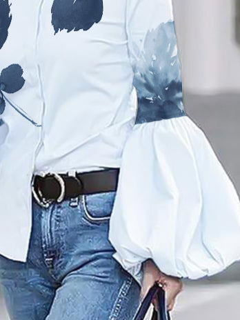 Langarm-Blusen und -Hemden mit lockerem Knopfverschluss und Blätterdruck und hohem Kragen