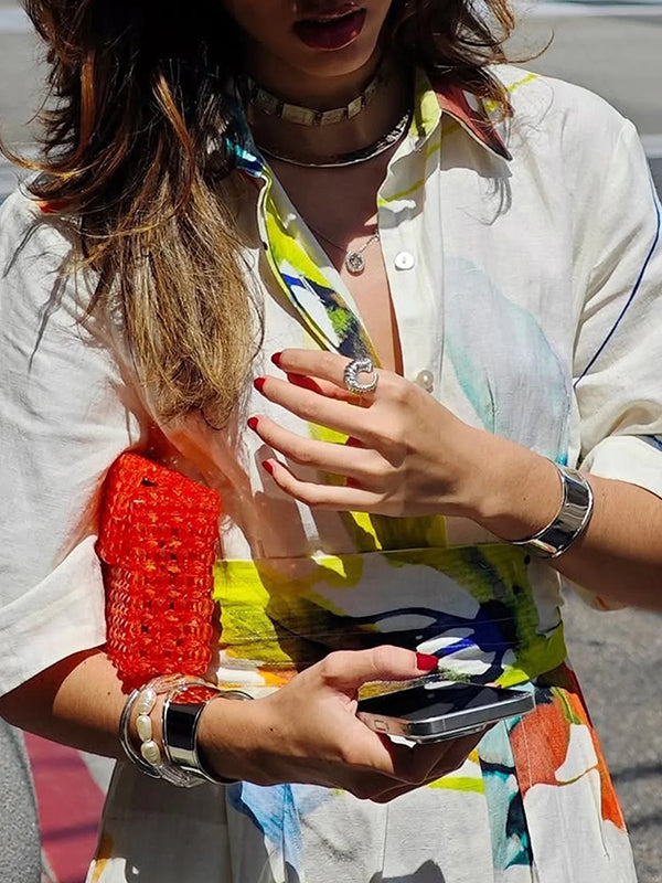 Robe chemise longue ample asymétrique à manches mi-longues, imprimée, fendue, nouée à la taille, à revers