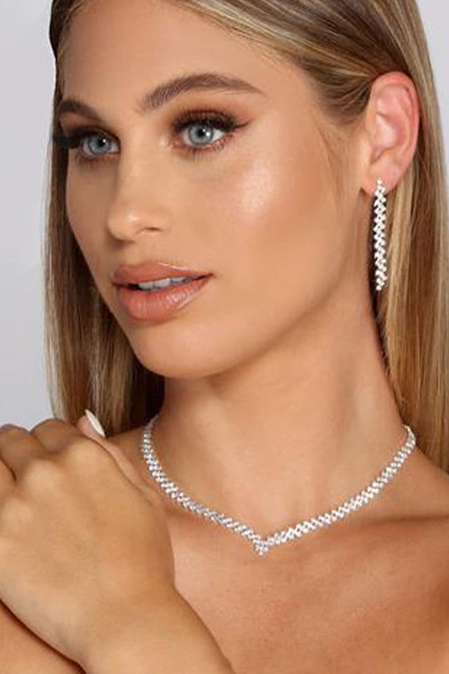 All In The Shine Necklace Set