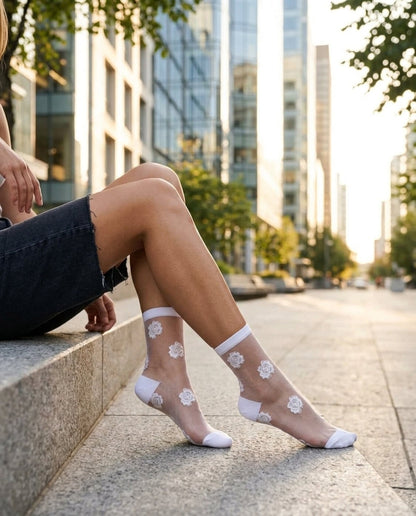 Rosette Mesh Crew Socks