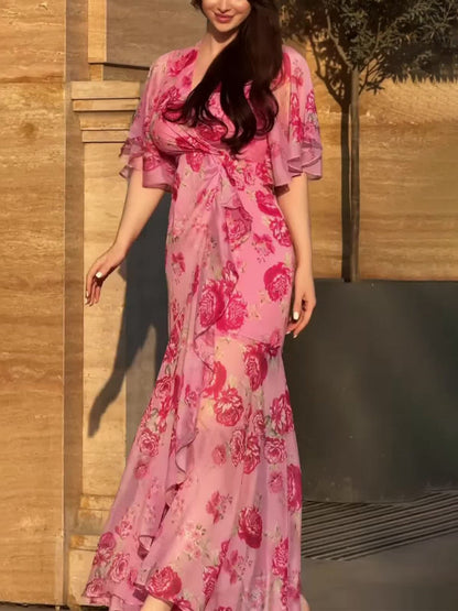 Laurie™ | Retro V-neck trumpet sleeve printed dress