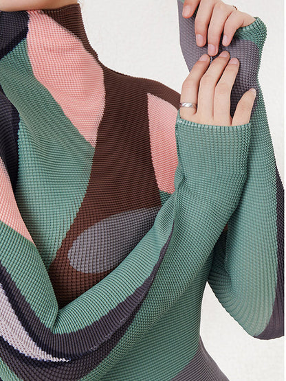 T-Shirts mit langen Ärmeln und kontrastfarbenem, plissiertem Stehkragen 