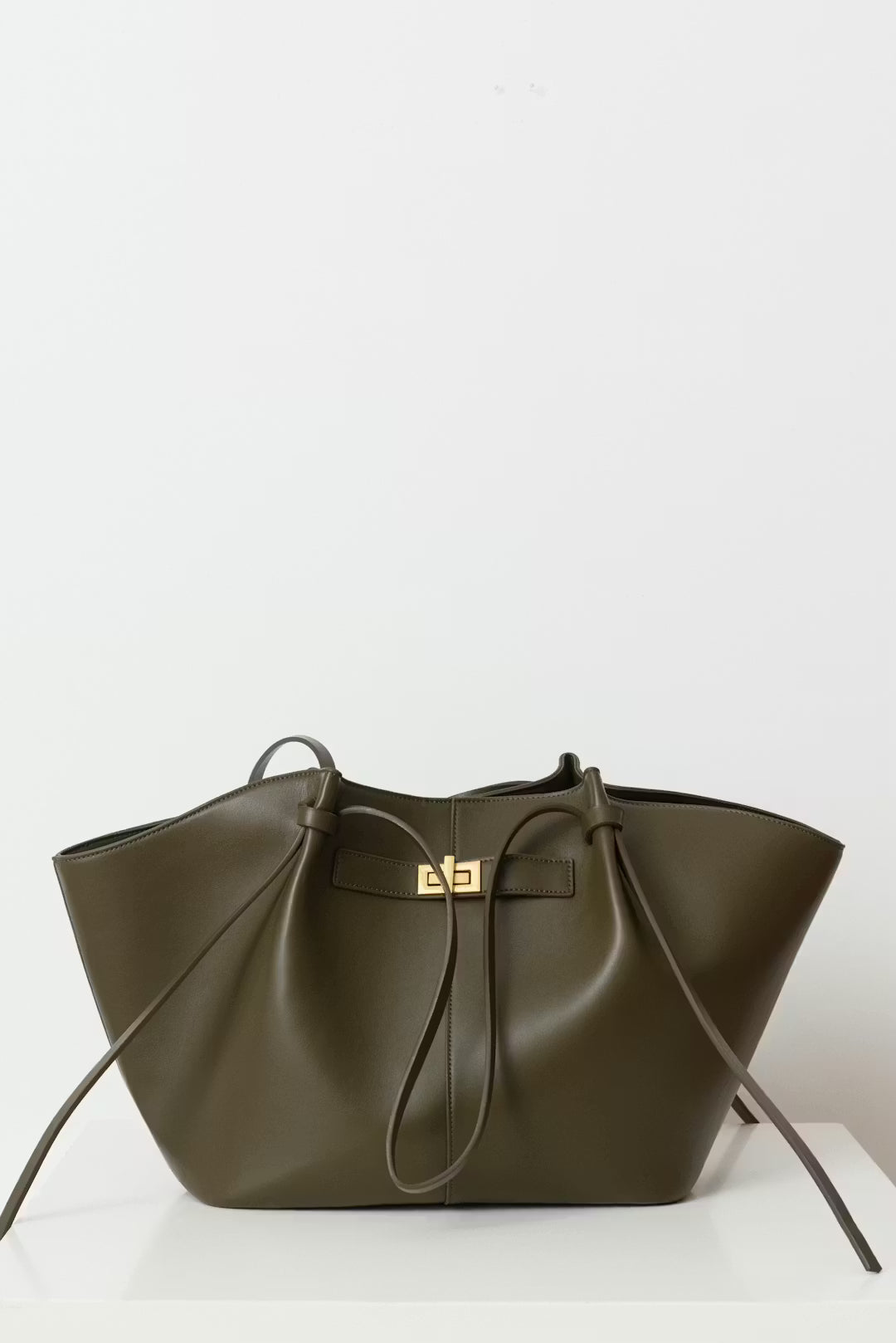 Women Large-Capacity Hand Bag | Metal Lock | Tote Bag | Shoulder Bag Green