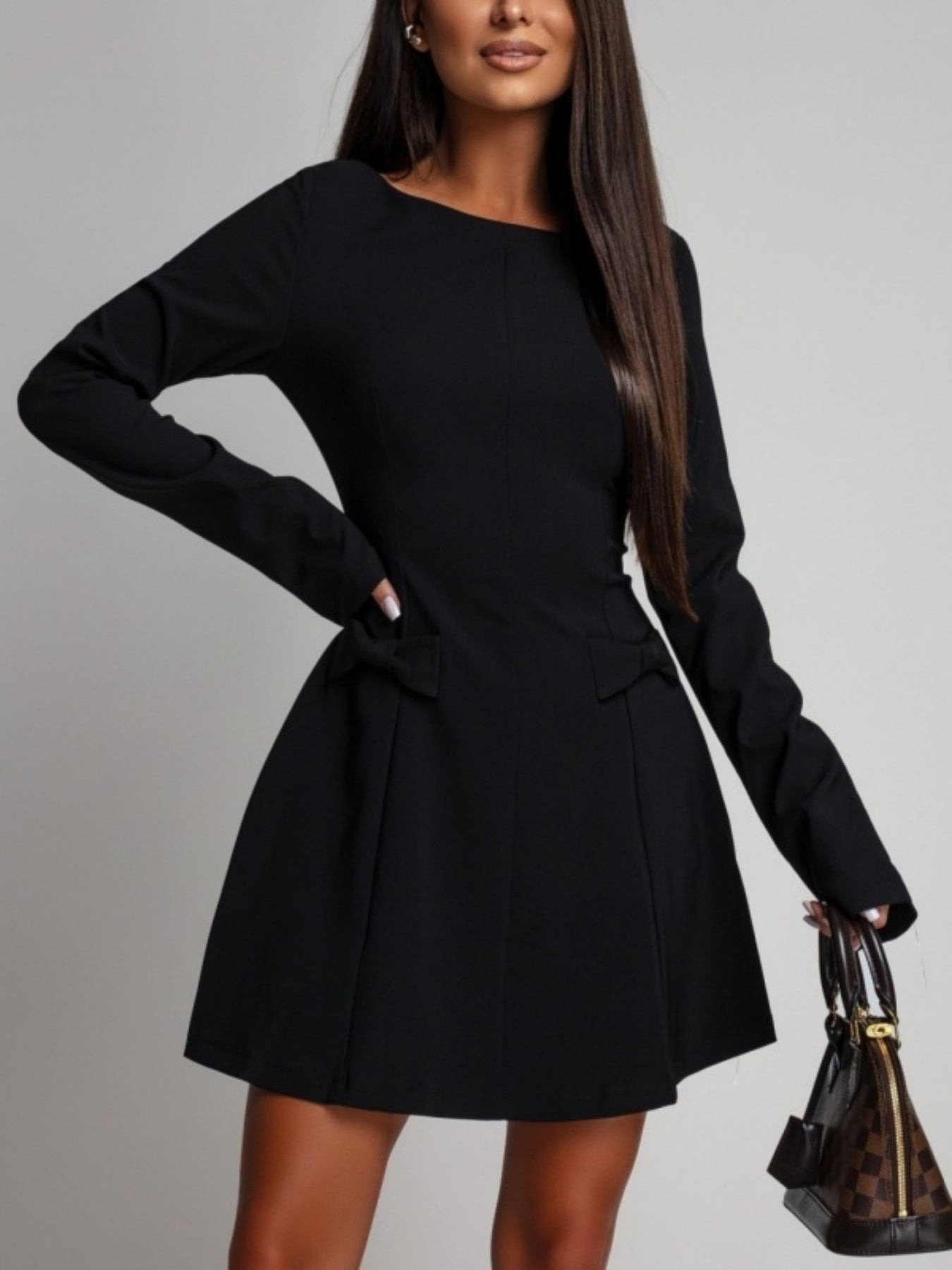 A-Line Long Sleeves Solid Color Zipper Round-Neck Mini Dresses