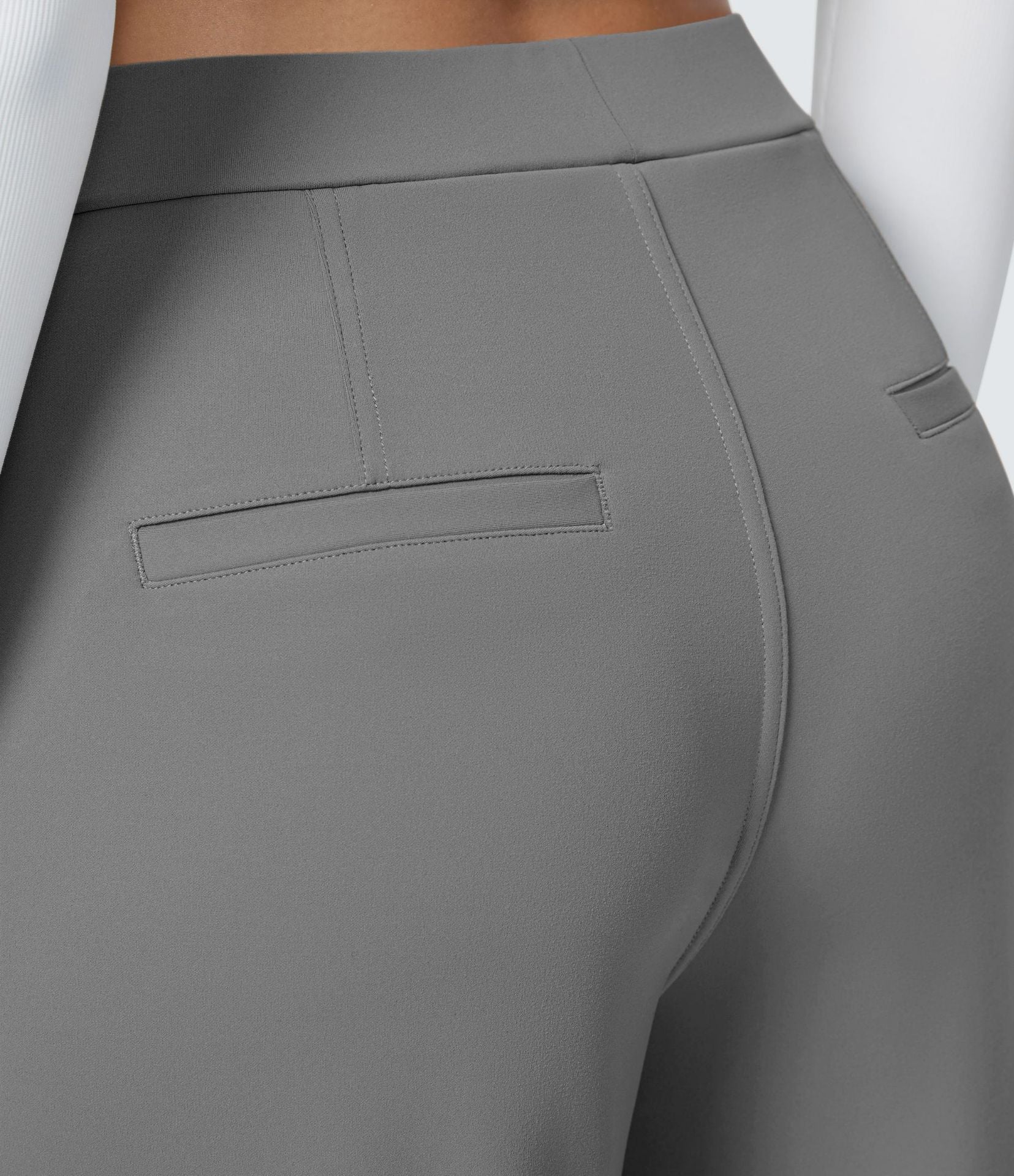 Women Relaxed Straight Leg Straight Fit High-Rise Easy Wash Pleated Joggers