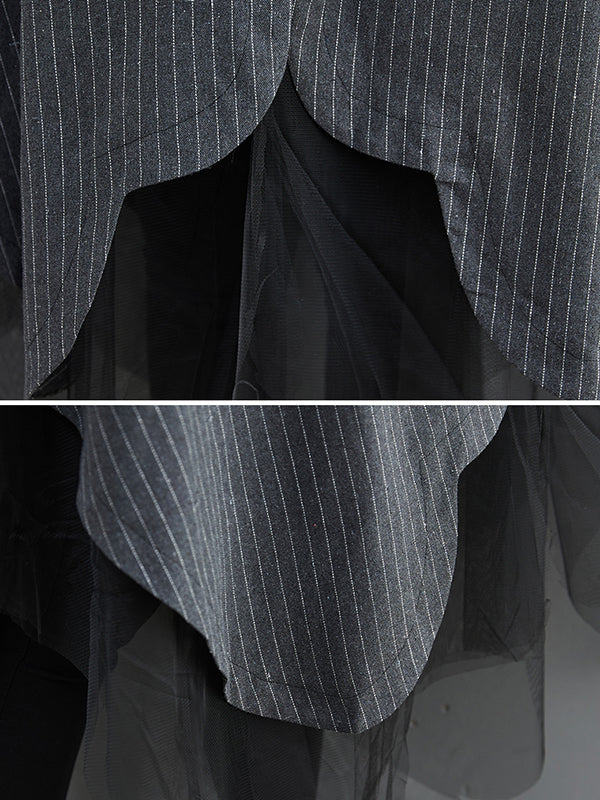 Lockeres, gestreiftes, langes Kleid aus Gaze mit geteiltem Revers 