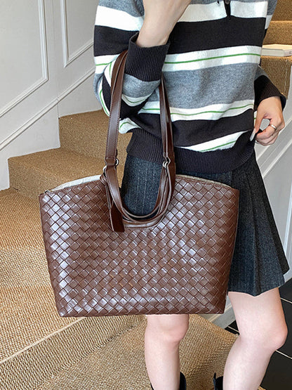 Split-Joint Shoulder Bags