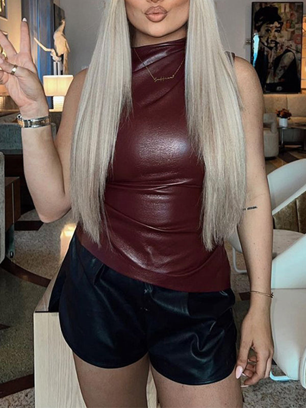 Haut moulant sans manches asymétrique plissé de couleur unie à col montant 