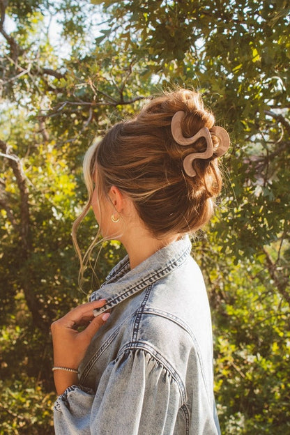 Swirly Fall Claw Clip