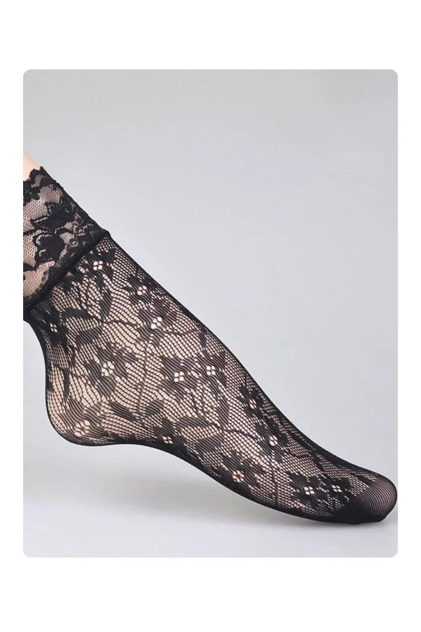 3-Pack Romantic Floral Fishnet Socks