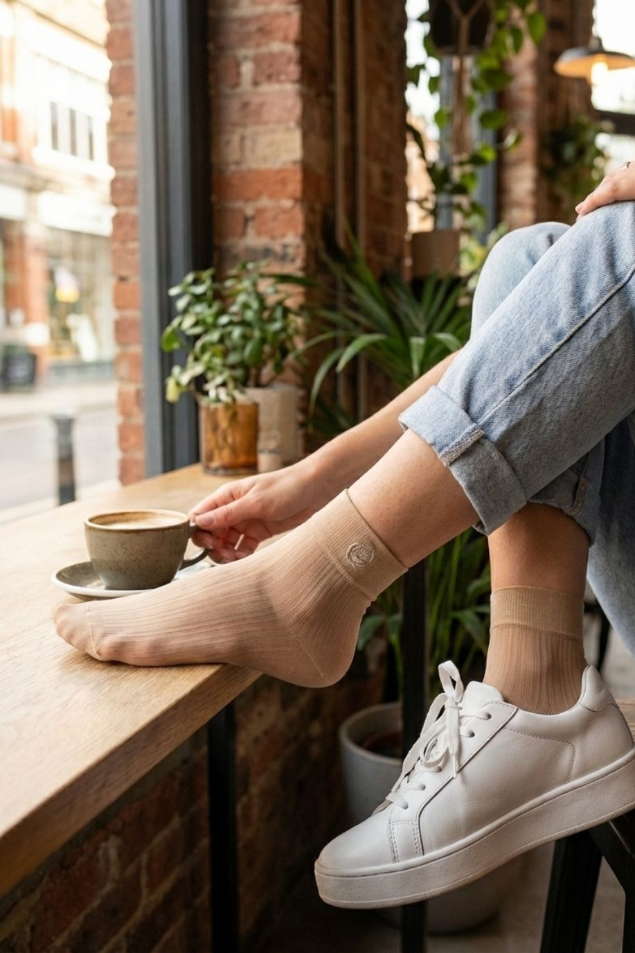 5-Pack Sheer Rose Embroidered Sock