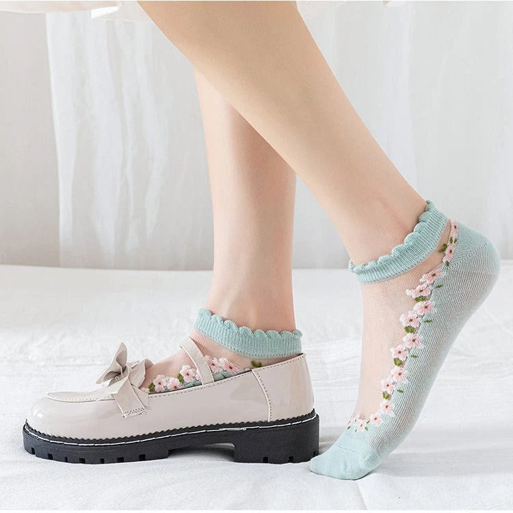 Floral Short Ankle Sheer Socks