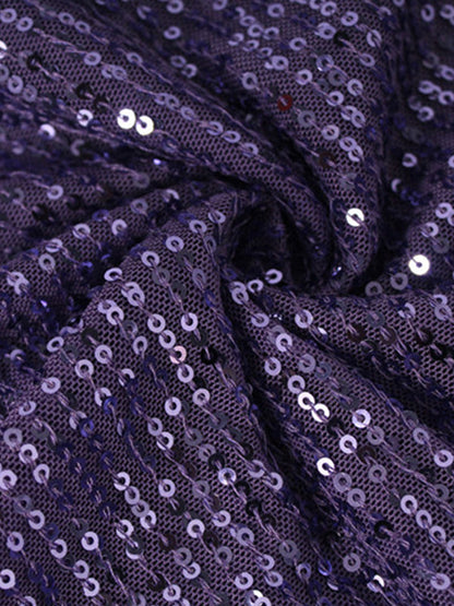 Robe longue fendue à col spaghetti et sequins croisés dans le dos 