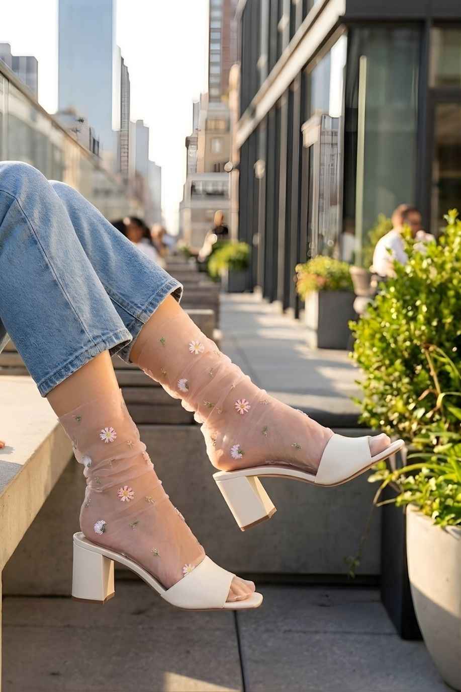 3-Pack Sheer Garden Daisy Crew Socks