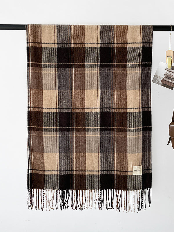 Châle et écharpe à pompons à rayures et carreaux de couleur contrastée 