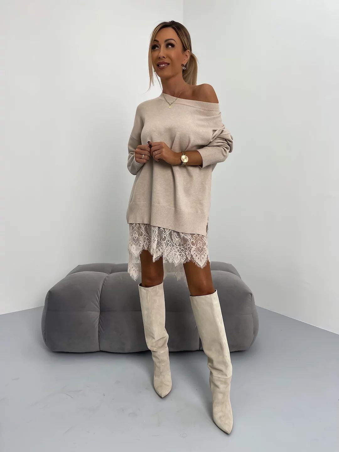 Lace Split Mid-Length Round Neck Hoodie Apricot S
