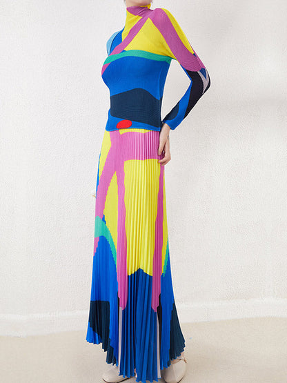 T-Shirts mit langen Ärmeln und kontrastfarbenem, plissiertem Stehkragen 