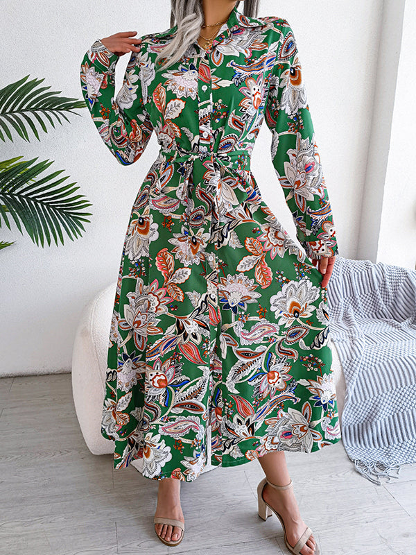 Robe longue boutonnée à manches longues et imprimé floral, taille nouée et revers 
