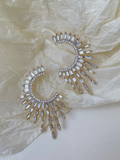 Boucles d'oreilles originales en zircon de couleur contrastée 