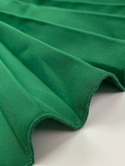 Robe longue trapèze taille haute plissée couleur unie à col rond et fente 