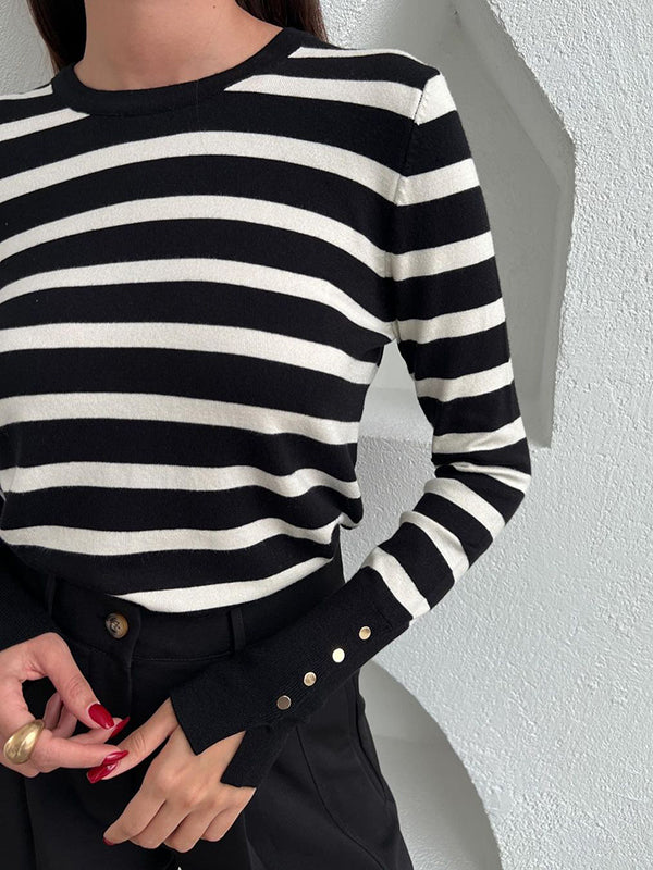 Long Sleeves Buttoned Contrast Color Striped Round-Neck Sweater Tops