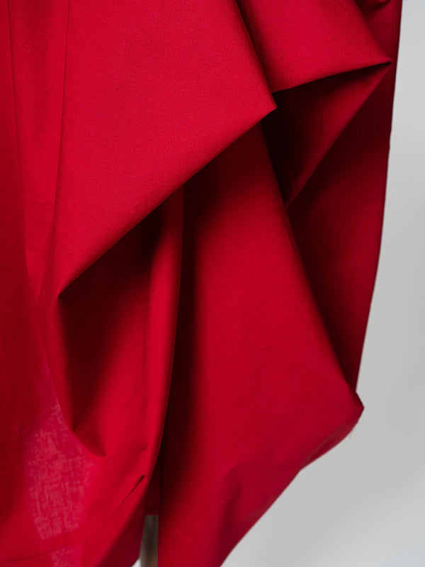 Robe midi élégante à col montant et manches longues 