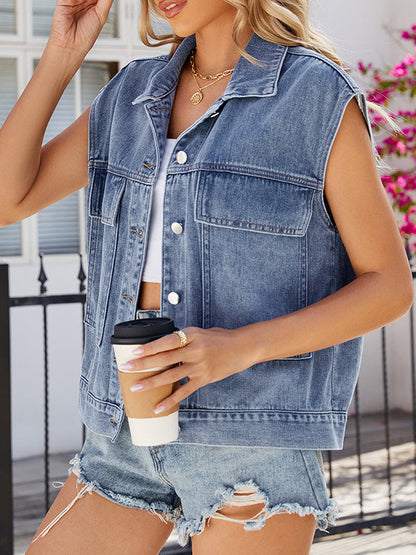 Gilet ample sans manches avec poches boutonnées et revers 