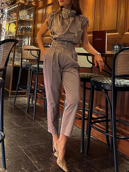 Chemisiers et chemises amples sans manches à col montant et boucle de couleur unie 