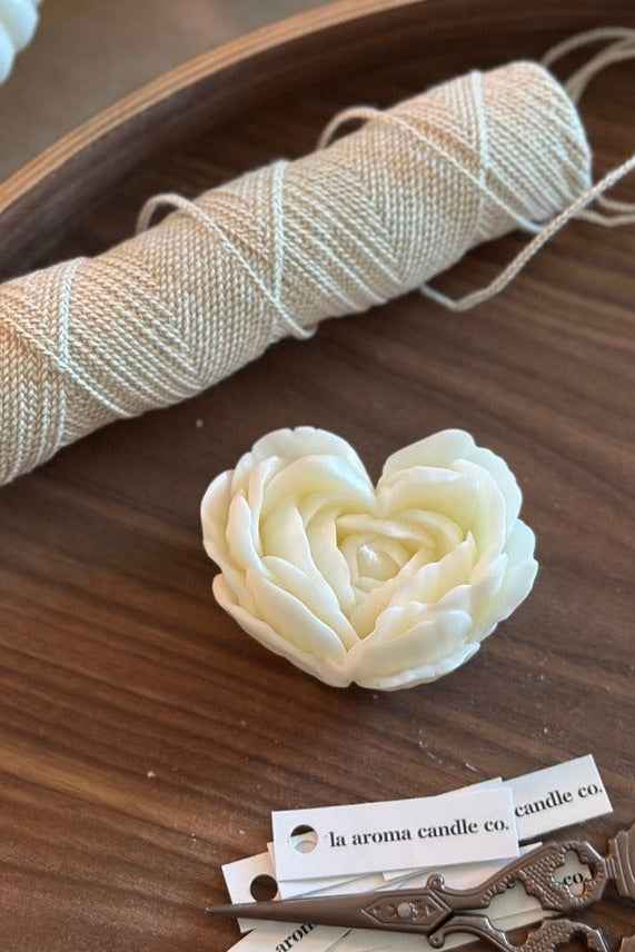 Unique Rose Design Candle, Set of 2