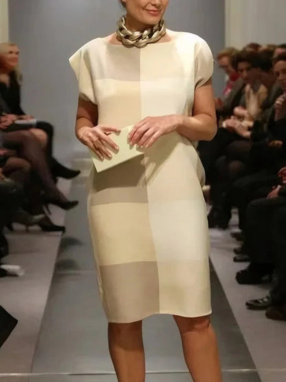 Lockere, kurzärmlige, bedruckte Midikleider mit geteiltem Rundhalsausschnitt 