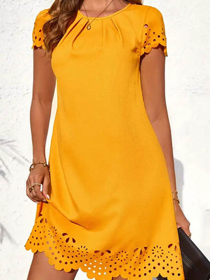 Mini-robes amples à manches courtes, plissées et creuses, couleur unie, à col rond et à fentes 