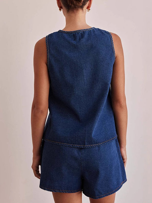 Lockeres, ärmelloses Top mit Schnürung, geteiltem Schnitt und Rundhalsausschnitt 