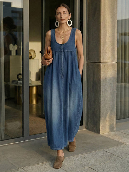 A-Line Loose Pleated Pockets Solid Color U-Neck Maxi Dresses
