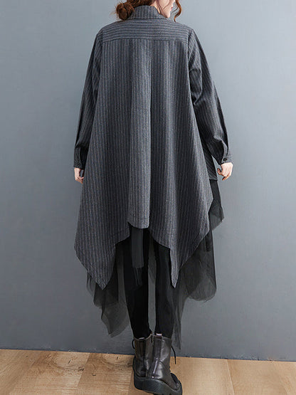 Lockeres, gestreiftes, langes Kleid aus Gaze mit geteiltem Revers 