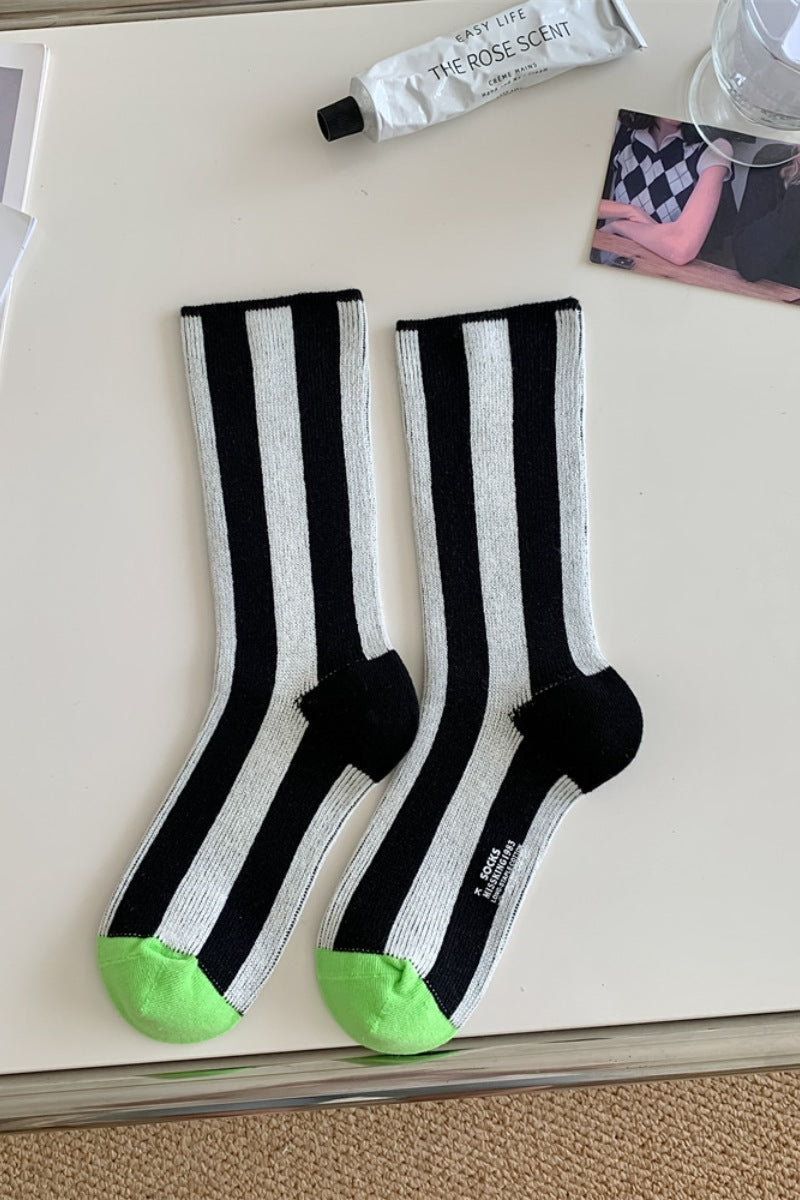 Contrast Striped Crew Socks