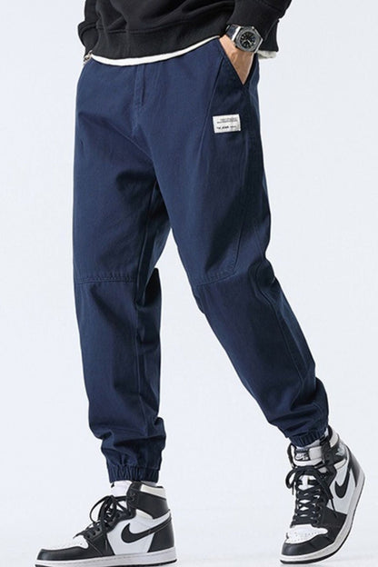 Locker sitzende Jogginghose mit Kordelzug