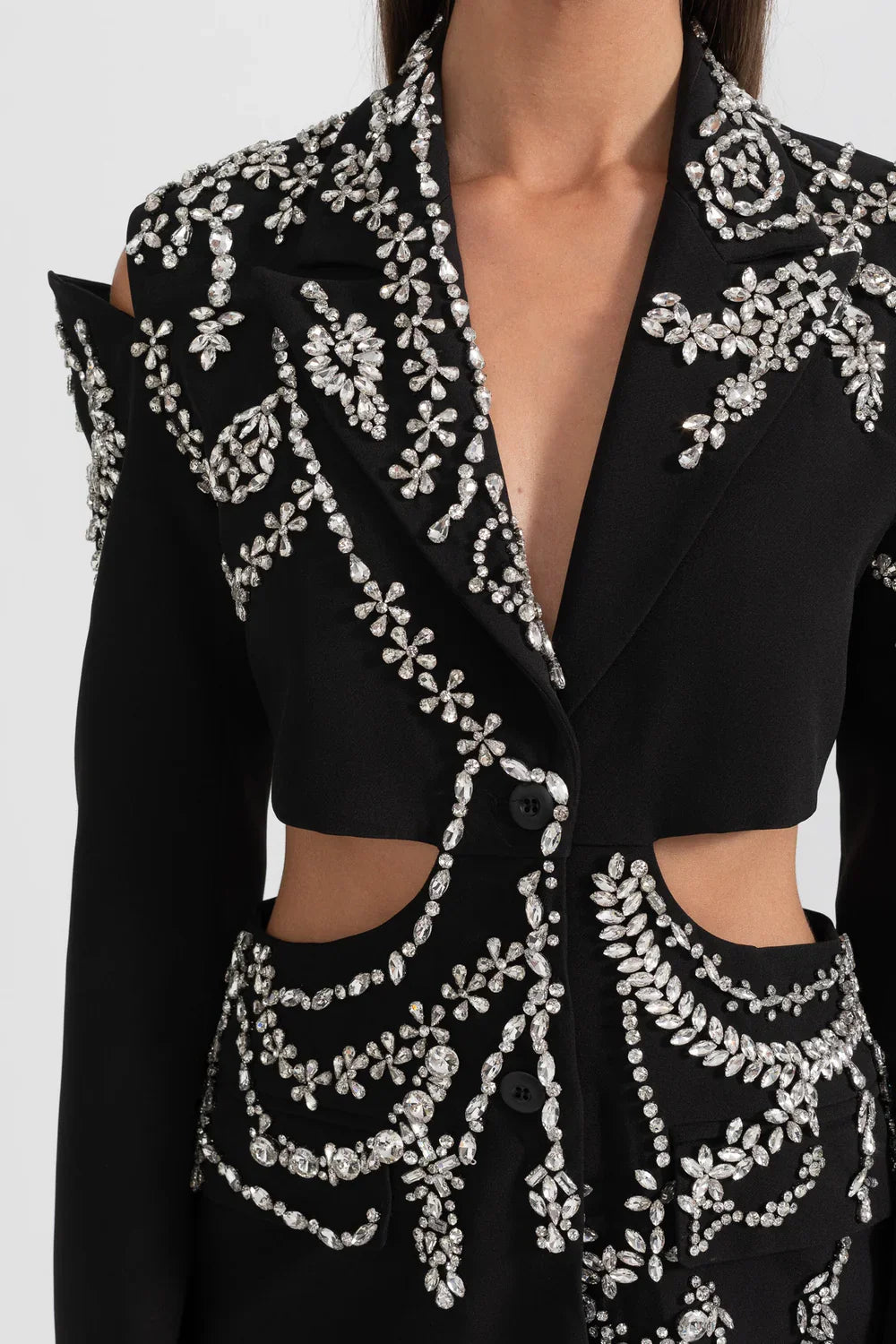 OLENKA CUT OUT EMBROIDERED ELEGANT BLAZER
