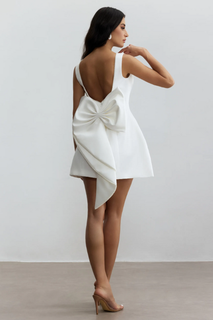 Cecila Bowknot Pearl Backless Mini Dress