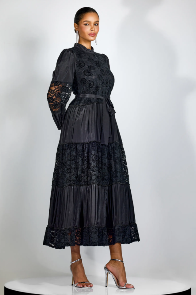 Quenna Lace Panel Midi Dress