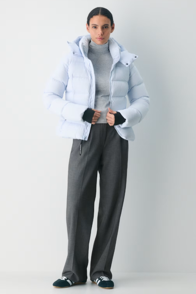 Aritzia The SuperSnug Puff