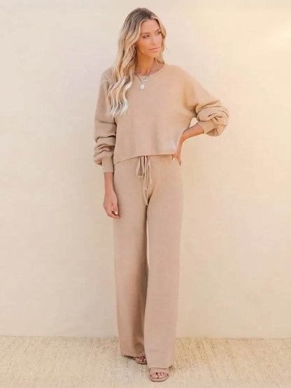 Hailey | Women's Cropped Sweatshirt and Wide-Leg Pants Lounge Set