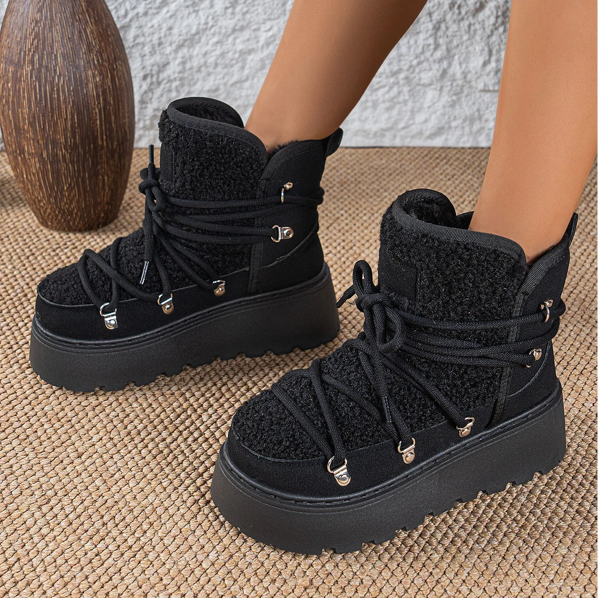 Women Winter Thick-Soled Cross-Tie Snow Boots | Mid-Length Warm Boots black