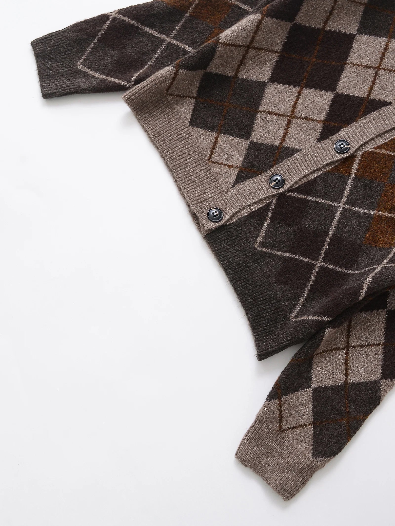 Women Argyle Knitted Cardigan | Diamond Pattern | Long Sleeved | Single Breasted Sweater