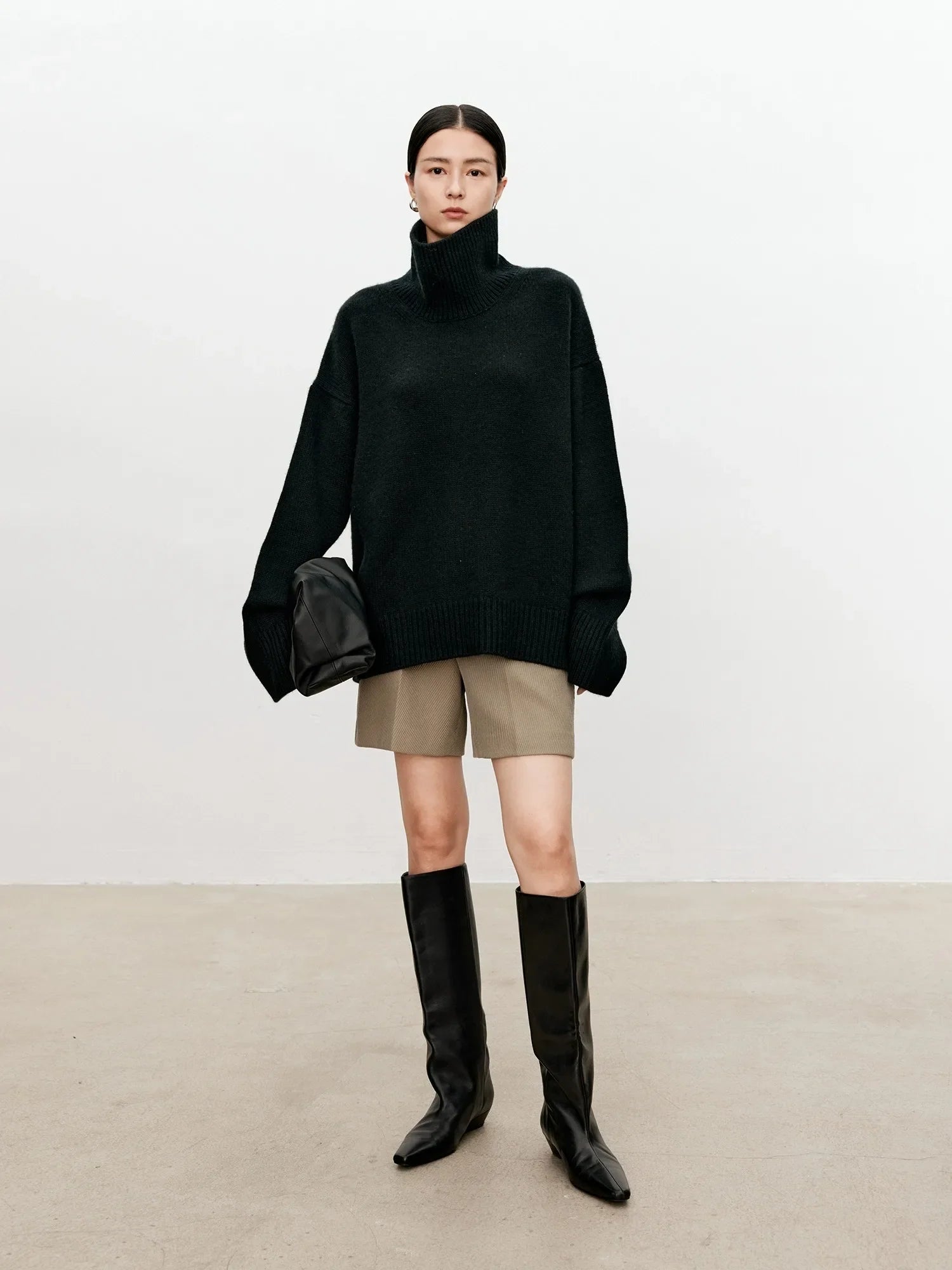 Women Soft Cashmere Sweater | Loose and Thick Turtleneck Pullover Knit black