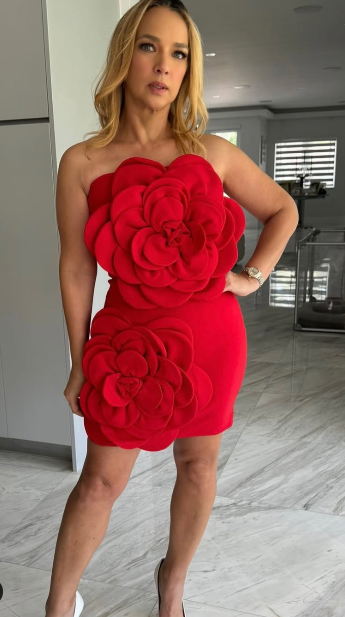 ALEXIA STRAPLESS FLORAL DESIGN MINI DRESS