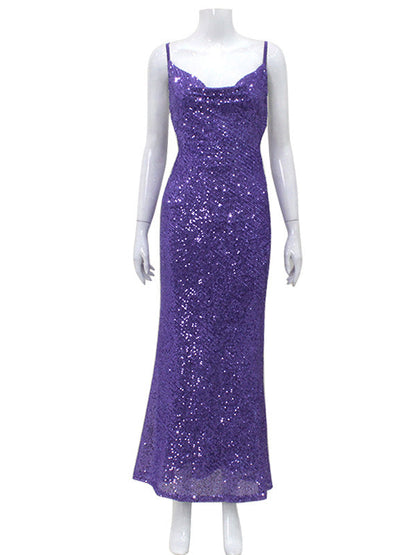 Robe longue fendue à col spaghetti et sequins croisés dans le dos 