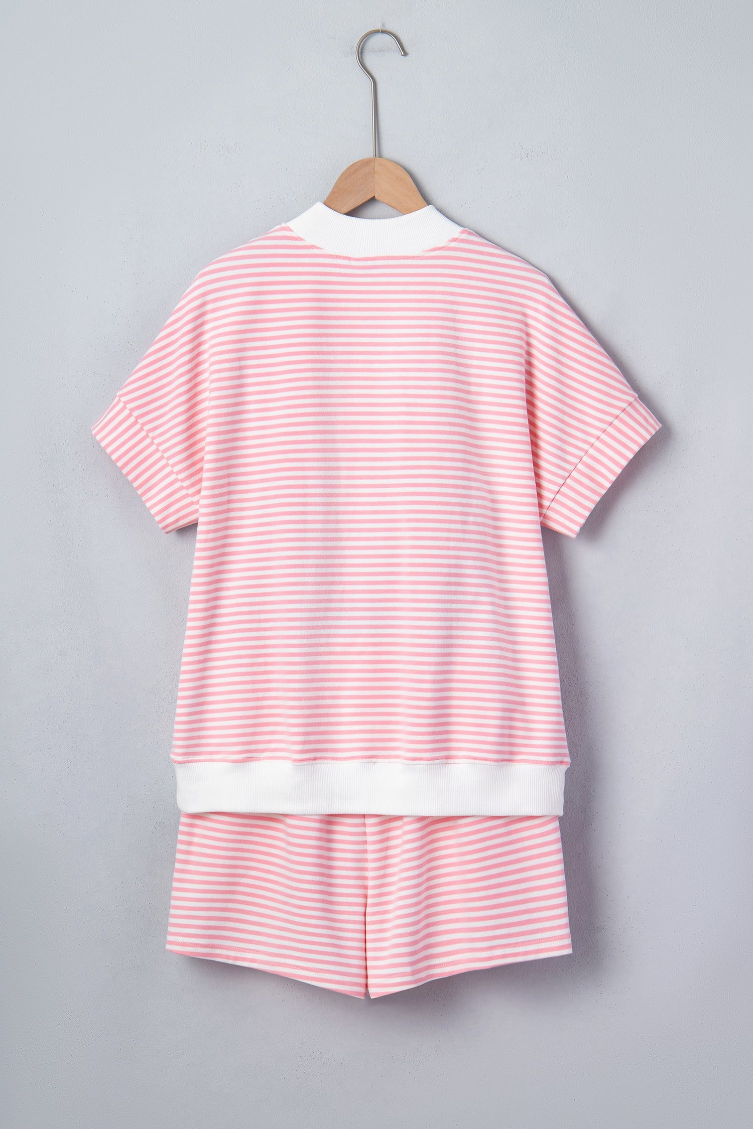 Sky Blue Stripe Cuffed Sleeve Contrast Mock Neck Tee Casual 2pcs Short Set