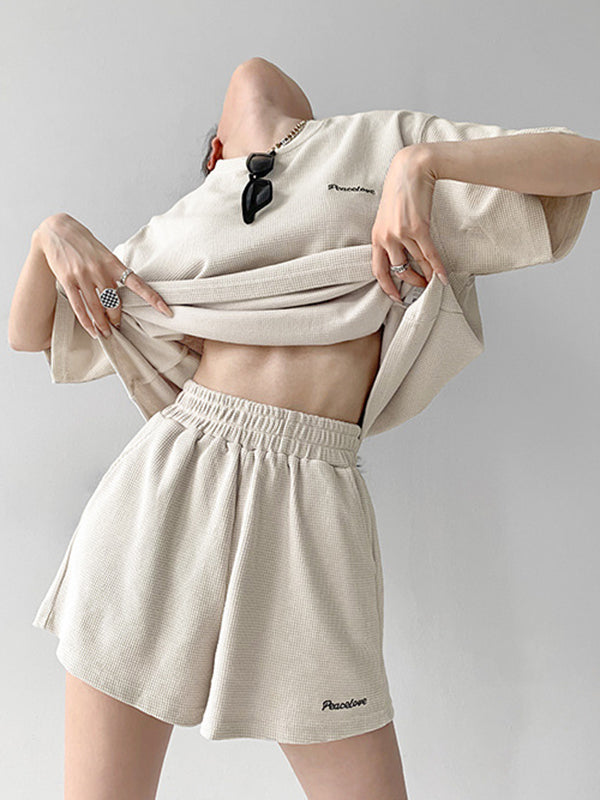 Short Sleeves Split-Joint Round-Neck T-Shirt + Elasticity Waist Shorts Two Pieces Set