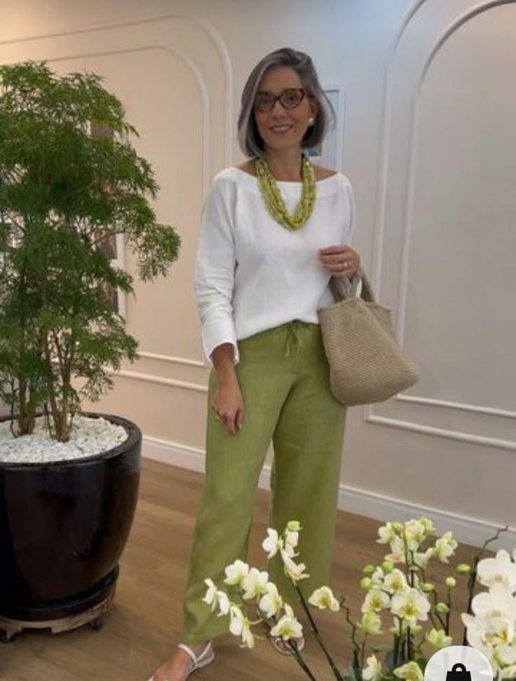 White round neck long sleeve top + Green Loose Casual Pants