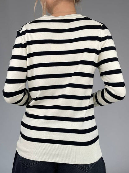 Long Sleeves Buttoned Contrast Color Striped Round-Neck Sweater Tops